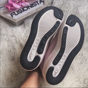 dusty rose running shoes